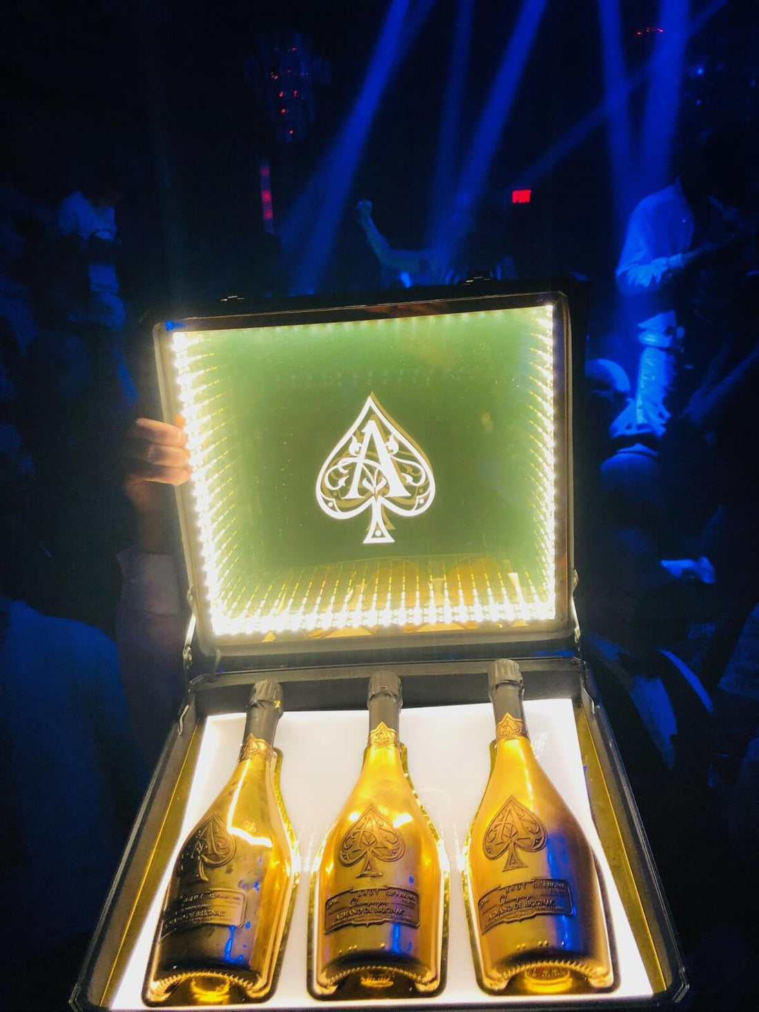Experience Luxury and Style with VIP Bottle Service in Las Vegas